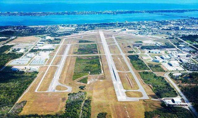 Pista de aterrizaje de Melbourne en Orlando. (Foto: Aeropuerto Melbourne)