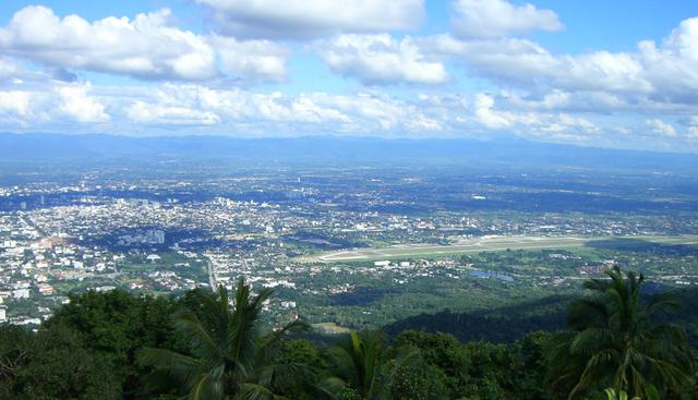 24. Chiang Mai, Tailandia: También conocida como la ‘Rosa del Norte’, cuenta con hermosos paisajes, y más de 300 templos budistas. (Wikipedia Creative Commons)