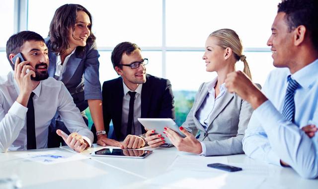 FOTO 7 | 7. Los smartphones son reconocidos como distractor y una falta de respeto. ¿Podremos poner los celulares en una caja antes de empezar?