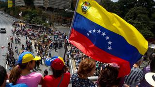 Venezuela: grandes manifestaciones pro y antigobierno