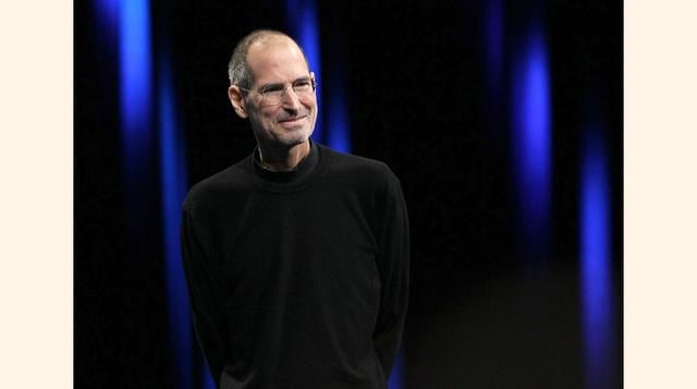Steve Jobs (CEO de Apple de 1996 a 2011) El cofundador de Apple, Steve Jobs, dejó la compañía  en 1985 después de una disputa con la junta directiva. Pero no fue hasta 1997 cuando se convirtió en CEO de forma definitiva. Redujo de 350 proyectos que tenía 