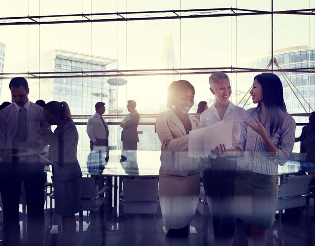 FOTO 6 | Rodéate de buenos colaboradores freelance. No están los tiempos para sobredimensionar plantillas, así que, si llega una época de vacas gordas no te animes hasta comprobar que no se trata de un espejismo pasajero. Para los negocios estacionales es crítico, una cuestión de supervivencia.Por ejemplo, es muy complicado sacar adelante negocios sometidos a la estacionalidad. En algunas empresas sólo se trabaja a pleno rendimiento en agosto, siendo la campaña de junio a septiembre. Esto condiciona la contratación de personal especializado. Hay que hacer una previsión de trabajo en función de la experiencia de otros años (las revisiones de históricos nos permite acertar mucho), de las peculiaridades del calendario, las reservas,…