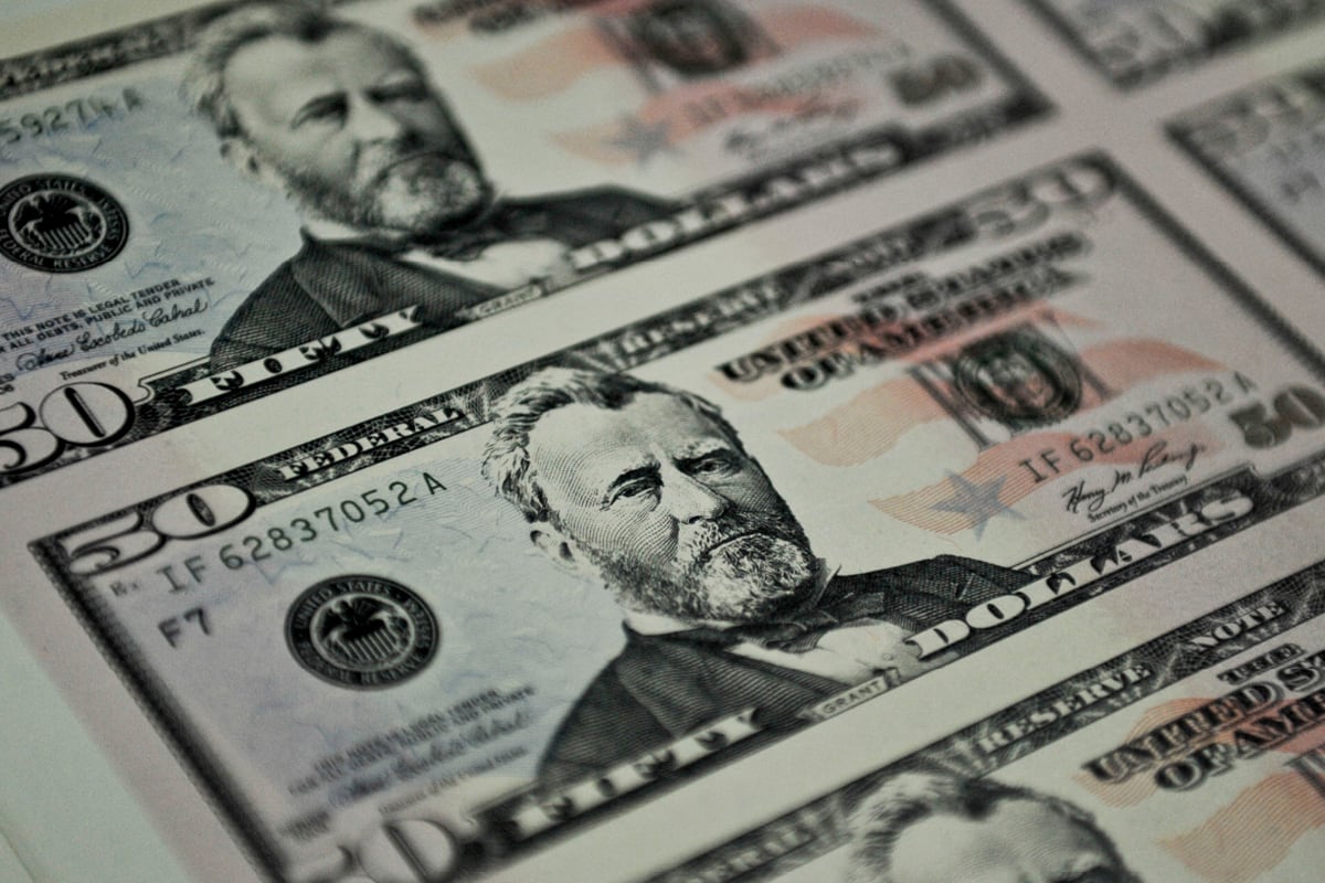 La Reserva Federal de los Estados Unidos marcó un récord en la emisión de billetes de 50 dólares durante el año 2022 (Foto: AFP)