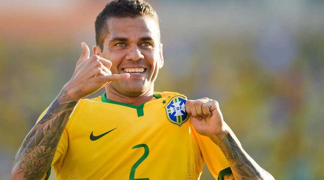 Defensas: Dani Alves (Brasil)
