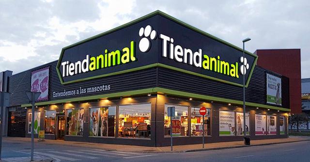 FOTO 8 | 8.       Emefin, la oficina corporativa del grupo Mulder, cerró la adquisición de Tiendanimal, uno de los líderes españoles en tiendas para mascotas con más de 60 locales, según reportó Cinco Días. Dicha operación está sujeta a la aprobación de la Comisión Nacional de los Mercados y la Competencia de ese país. (Foto:Tiendanimal)