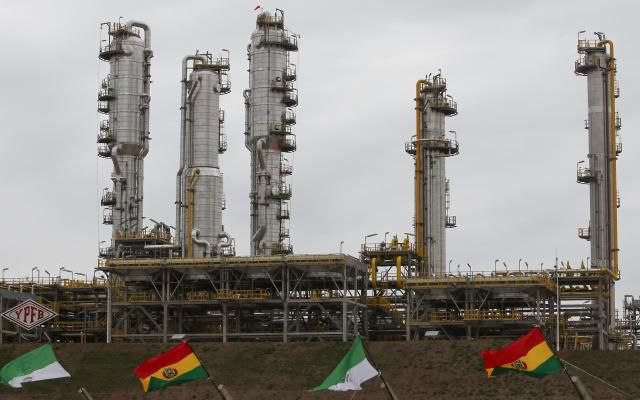 Bolivia, at risk of stopping exporting gas and having to buy it due to a drop in production