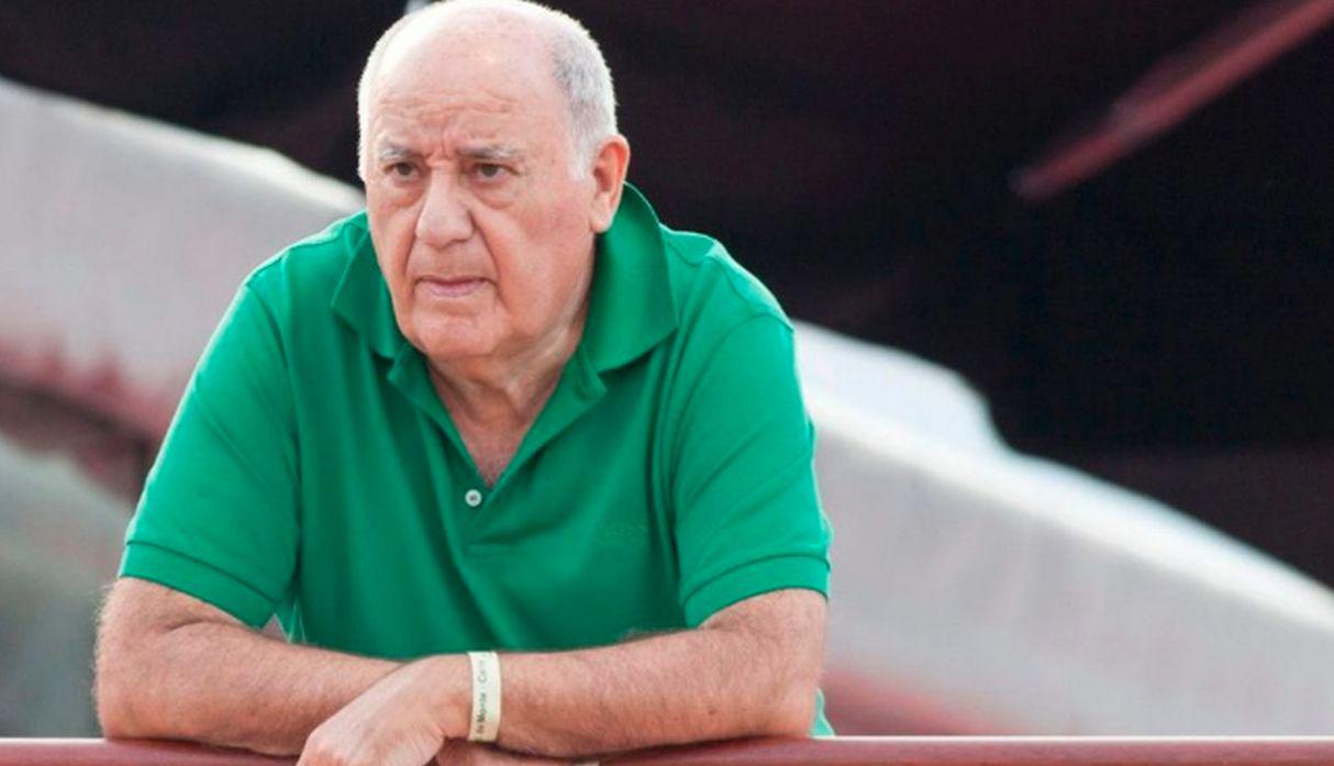 Amancio Ortega es dueño del 60 % de Inditex, matriz de Zara, que tiene 7,500 tiendas alrededor del mundo, y además realiza inversiones en otros sectores, como el inmobiliario. (Foto: EFE)