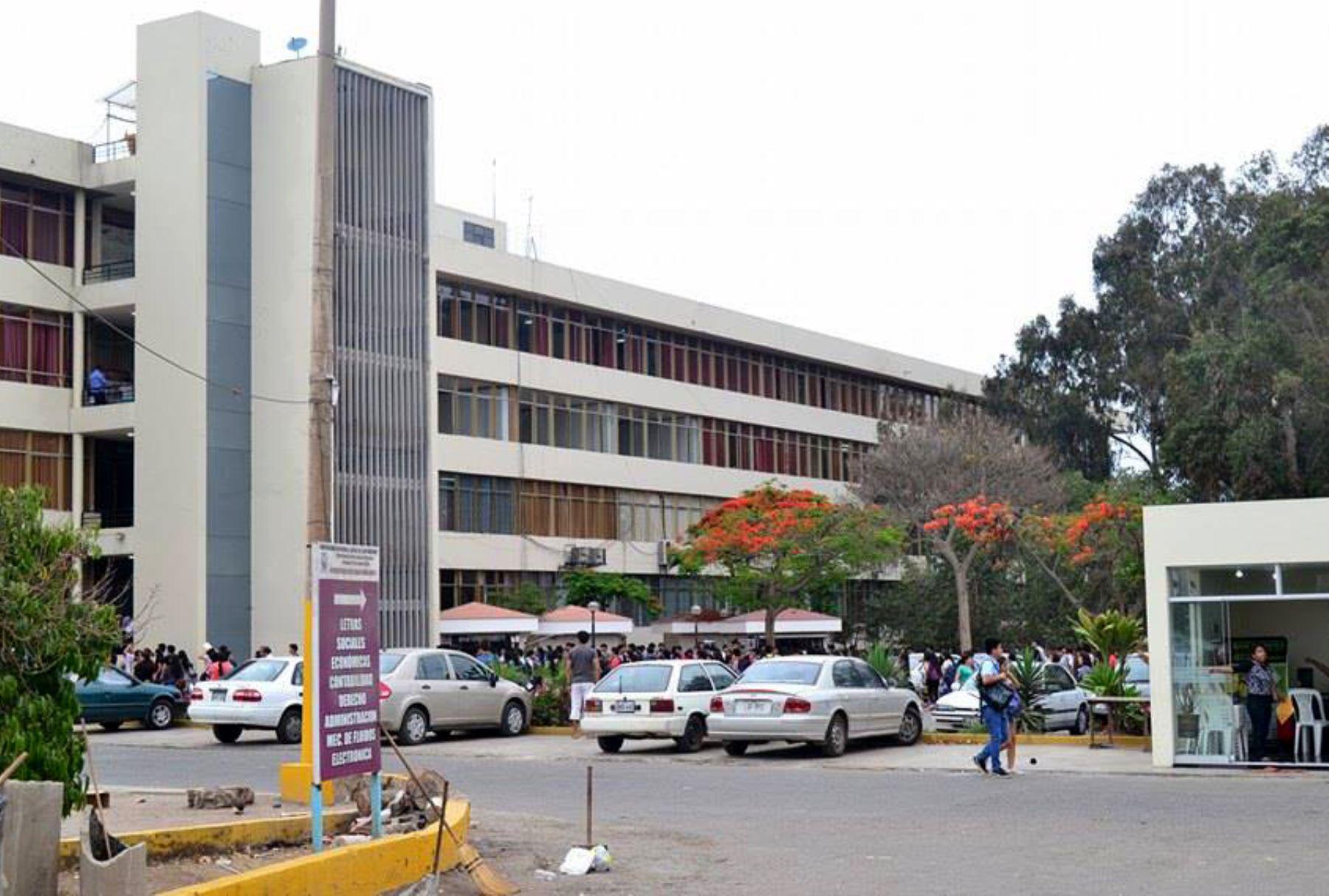 La UNMSM se conviertió en la trigésima cuarta casa de estudios en obtener el licenciamiento institucional. Su siguiente reto será implementar adecuada y gradualmente el programa de estudios generales (Foto: Andina).