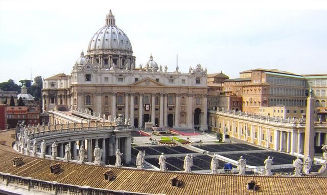 FOTO 5 | No tiene impuesto a la renta ni limitación a la exportación o importación de dinero.