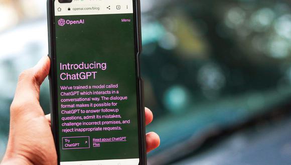 Desde su lanzamiento en la web a fines del año pasado, millones de personas han experimentado con ChatGPT y otros bots.