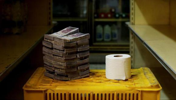 FOTO 5 | Un rollo de papel higiénico vale 2.600.000 bolívares, o 0,35 euros  (FOTO: REUTERS)