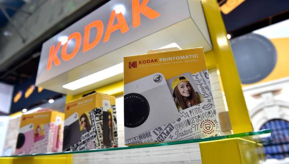 Kodak, el exgigante de la fotografía, planea recuperarse incursionando en el terreno de las criptomonedas. (Foto: AFP)