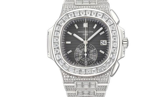 FOTO 5 | El reloj del rey Mohamed VI tiene una pulsera de oro blanco de 18 quilates, y entre la esfera y la pulsera contiene 893 diamantes que pesan 4,468 quilates, además de otros 182 diamantes de tipo "baguette" por un peso de 15.46 quilates.