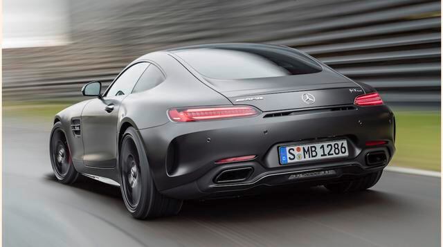 La Edición 50 estará disponible en dos exclusivos acabados de pintura especiales:  "designo graphite grey mango" y "designo cashmere white mango". (Foto: Megaricos)