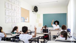 Con casi 500 escuelas, Perú retorna muy lentamente a las clases presenciales