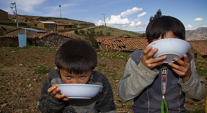 El problema, a juicio del representante de la FAO para Latinoamérica, no es que la región corra riesgo de quedarse sin alimentos, sino que los ciudadanos no tengan dinero para comprarlos.