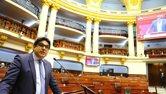 Ministro de Educación, Martín Benavides, defiende ante el Congreso la labor de la Sunedu en el licenciamiento de universidades (Foto: Minedu)