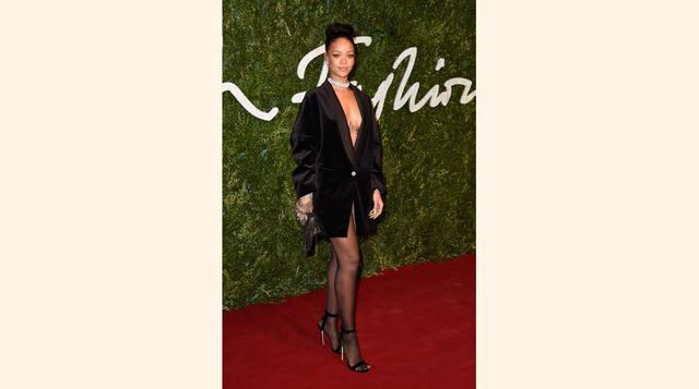 RIHANNA. La cantante de Barbados aseguró también sus piernas, en ni más ni menos que US$ 1 millón.  (Foto: Getty)