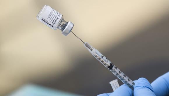 La próxima fecha límite es la primera prueba de la campaña de Biden para obligar a las personas a vacunarse.  (Foto: AFP)