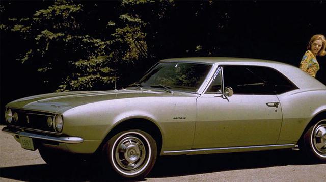 Hace 50 años se lanzó el famoso Chevrolet Camaro. El deportivo salió a la venta el 29 de septiembre de 1966 como competencia directa del Ford Mustang. (Foto: Chevrolet)