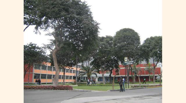 Un joven ingeniero especializado en petroquímica de la Universidad Nacional De Ingeniería tiene un ingreso promedio de S/ 3,783.