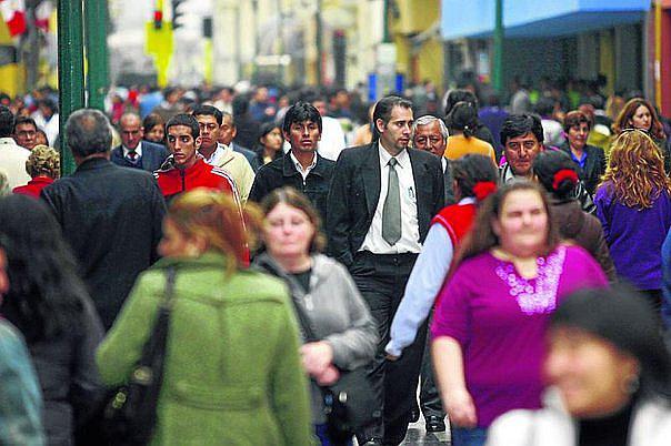 Empleo. Corresponderá al Gobierno plantear ideas creativas para incentivar la recuperación de los puestos de trabajo.