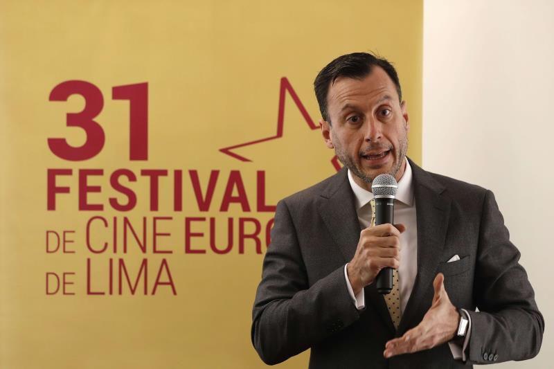 Diego Mellado, embajador de la Unión Europea en Perú, presenta la 31º edición del Festival de Cine Europeo, hoy en Lima. El festival exhibirá del 5 al 21 de noviembre 127 películas de 19 países en 7 ciudades de Perú. (Foto: EFE)
