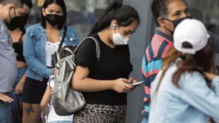 Congresistas solicitan al Gobierno que elimine el uso obligatorio de mascarillas en espacios abiertos