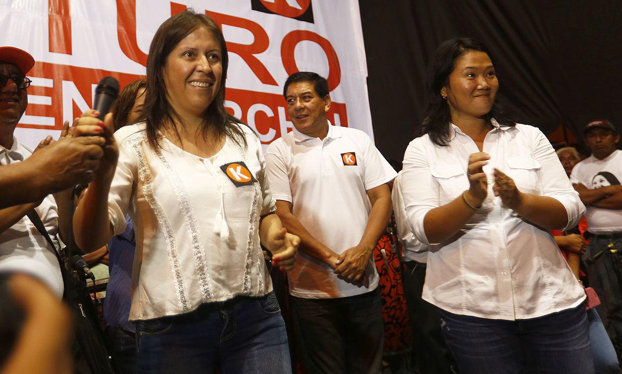 La congresista Yeni Vilcatoma fue elegida como parte de la bancada Fuerza Popular, pero renunció a ella en setiembre del 2016. (USI)