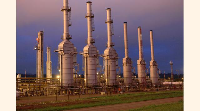 Las reservas de Camisea son del orden de los 8.7 trillones de pies cúbicos de gas y de 545 millones de barriles de hidrocarburos líquidos.