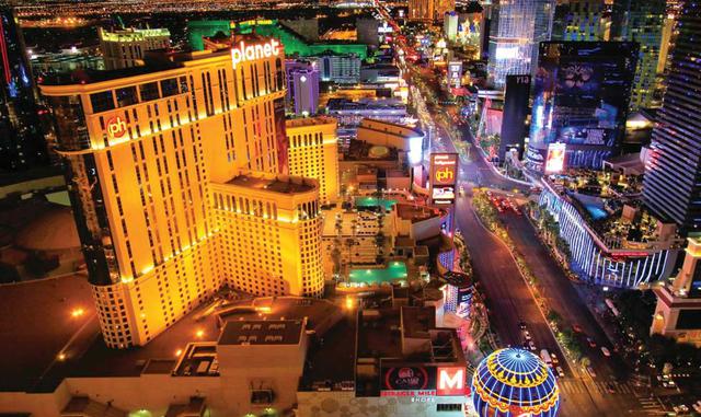 FOTO 18 | Las Vegas Strip, Las Vegas, Nevada. El colorido y majestuosidad de Las Vegas merecen ser apreciados al menos una vez en su vida.