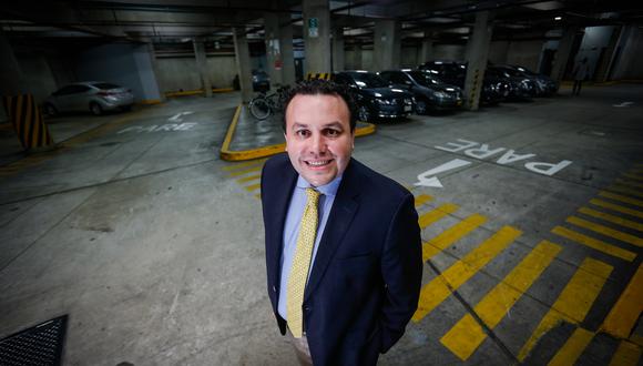 Eduardo Morales, gerente general de Control Parking se prepara para negocios post pandemia, como el caso de alquiler de grúas.