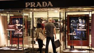 Prada admite su culpa por poner a la venta artículos con connotación racista