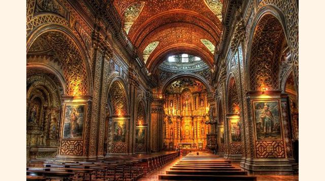 Iglesia de La Compania de Jesús, Quito, Ecuador, “Una iglesia espectacular. Todo en un mismo lugar: histórica, hermosa, tranquila y folclórica.”