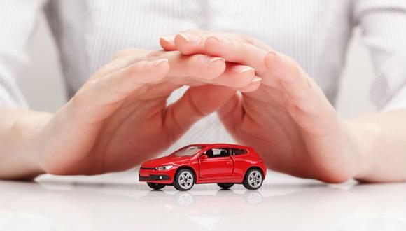 Actualmente, solo 2 de cada 10 autos en el país tiene un seguro vehicular, señala APESEG. (Foto: Shutterstock)