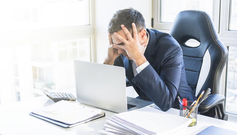 FOTO 1 | 1. Sentir que no hay posibilidades de destacarse

Aunque puede no sonar bien, muchos son los empleados que sienten que no pueden explotar todo su talento y que su trabajo no es reconocido. (Foto: Freepik)