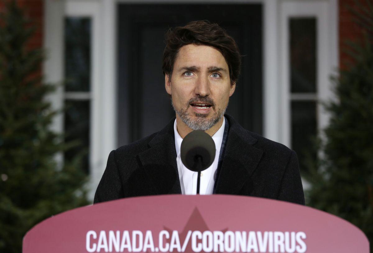 El primer ministro canadiense, Justin Trudeau, habla durante una conferencia de prensa sobre la situación de Covid-19 en Canadá. (Foto: AFP).