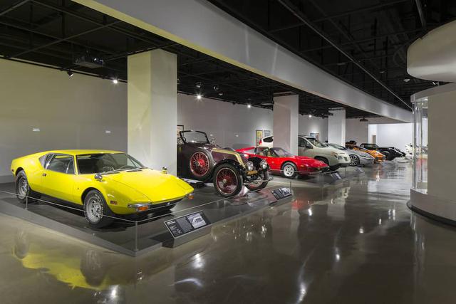 Algunos de los vehículos selectos con los que los visitantes podrán interactuar incluyen además la máquina del tiempo DeLorean de la clásica Volver al Futuro o el transportador de tropas Warthog de la franquicia de videojuegos Halo, a través de los auriculares y la realidad virtual Microsoft HoloLens. (Foto: David Zaitz)