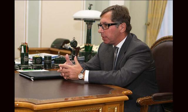 FOTO 7 | 5. Pyotr Aven  hizo su fortuna a partir de la venta de sus acciones con la petrolera TNK-BP. Ahora el multimillonario es la cabeza de la institución financiera privada Alfa Bank. Patrimonio neto estimado: US$ 4,7millones. Edad: 62. Estado civil: 