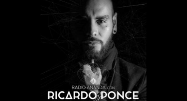 FOTO 7 | 7. Radio Ananda con Ricardo Ponce
¿Alguna vez imaginaste sanar el alma por medio de un audio de 20 minutos? Eso es lo que hace Ricardo Ponce en su podcast Radio Ananda.  De una manera única te llevará a romper todas tus estructuras. Vas a reír  y llorar durante ese viaje hacia ti mismo , al final lo único que te llevarás será a ti mismo. Con temas como: “Nadie te lastima”, “¿Qué es el amor?” y “Relaciones de un corazón cerrado”, Ricardo comparte su mensaje de autosanación por todo el mundo.