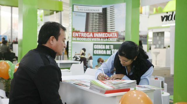 Foto 7 | Viernes 03. Carlos Bruce plantea medidas para &quot;reducir cuotas en créditos de vivienda&quot;:https://gestion.pe/economia/carlos-bruce-plantea-medidas-reducir-cuotas-creditos-vivienda-2203901. El ministro anunció que se reducirán los costos ef