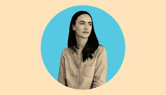 FOTO 5 | FRIDA ESCOBEDO

ARQUITECTA

La mexicana Frida Escobedo está eclosionando como una de las arquitectas internacionales que pueden hacer historia. A sus cuarenta años ya puede presumir de proyectos como el pabellón mexicano en el Museo Experimental el Eco o la Plaza Cívica en la Trienal de Arquitectura de Lisboa. En 2016, se hizo con el Premio de Arquitectura Emergente de la publicación Architectural Review.