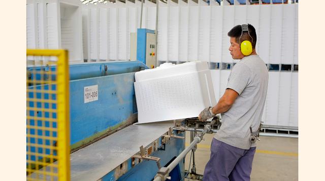 En 1985, Indurama ingresa al mercado internacional al abrir una oficina de representación en el Perú. (Foto: Manuel Melgar)