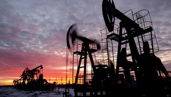 Arabia Saudí y Rusia volvieron este jueves a confirmar su alianza petrolera ratificando el plan que ya tenían de aumentar el bombeo el próximo mes, junto al resto de los socios de la alianza OPEP+. (Bloomberg/Andrey Rudakov)