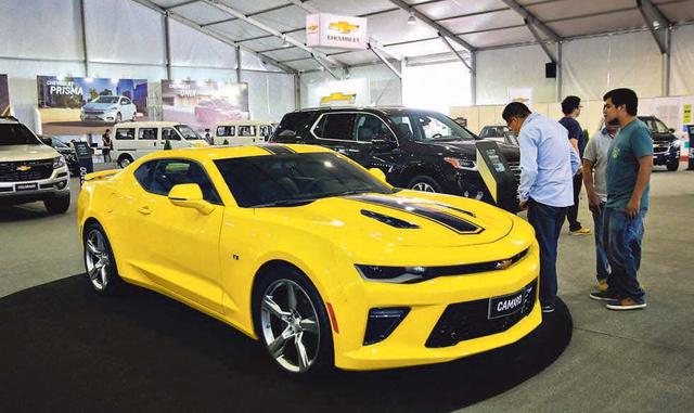 FOTO 5 | Chevrolet Camaro. Su motor DI V6 de 3.6 litros acelera de 0 a 100 en 3.5 segundos.