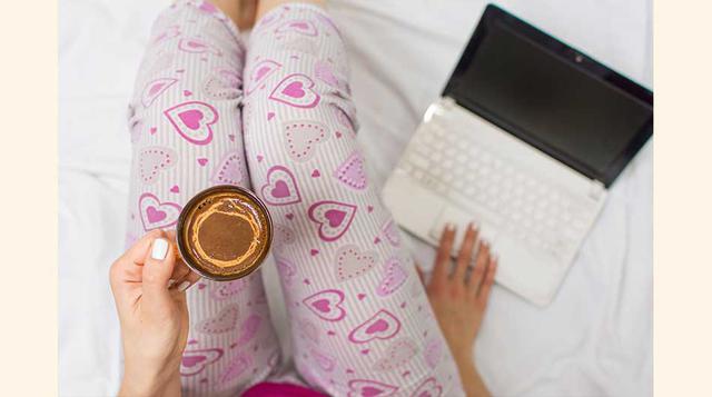 3. Trabajar en pijama: Tener la oficina tan cerca a la cama puede ser una trampa para tu productividad y tu creatividad. (Foto: iStock)