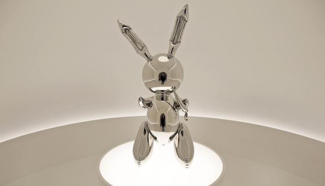 FOTO 6 | En lo que va de año, 14 obras superaron ya los US$ 30 millones, incluyendo "Rabbit", de Jeff Koons, que se vendió por US$ 91.1 millones y se convirtió en la obra de un artista vivo más cara vendida en una subasta. (Foto: wnyc)