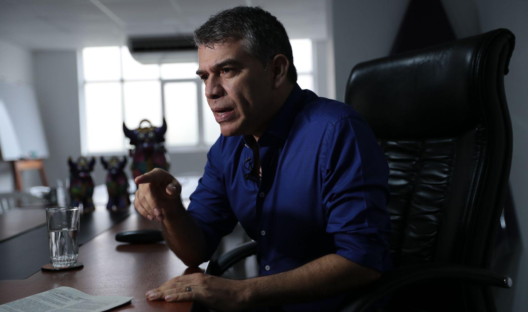 En el documento policial se detalla que se realizaba una celebración dentro del departamento con una decoración con vela. (Foto: GEC)