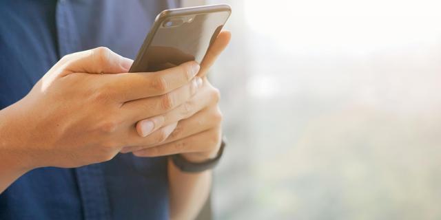 FOTO 2 | 2.- La distracción está en tus manos. (Foto: iStock)