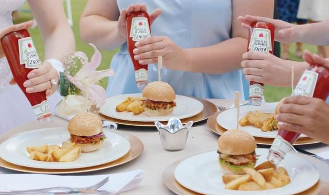 Tip 1. Volverse demasiado creativo:  Los mejores condimentos resistieron la prueba del tiempo, por ende, úselos. "Si va a utilizar una salsa, que sea kétchup Heinz, mostaza francesa o una buena Dijon", dice Michaels.